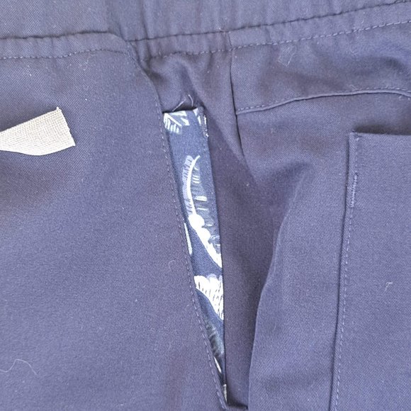 FIGS Size XXS Navy Blue Cargo Scrub Pants Blue Feather Print Accents Elastic Wst - Picture 4 of 16